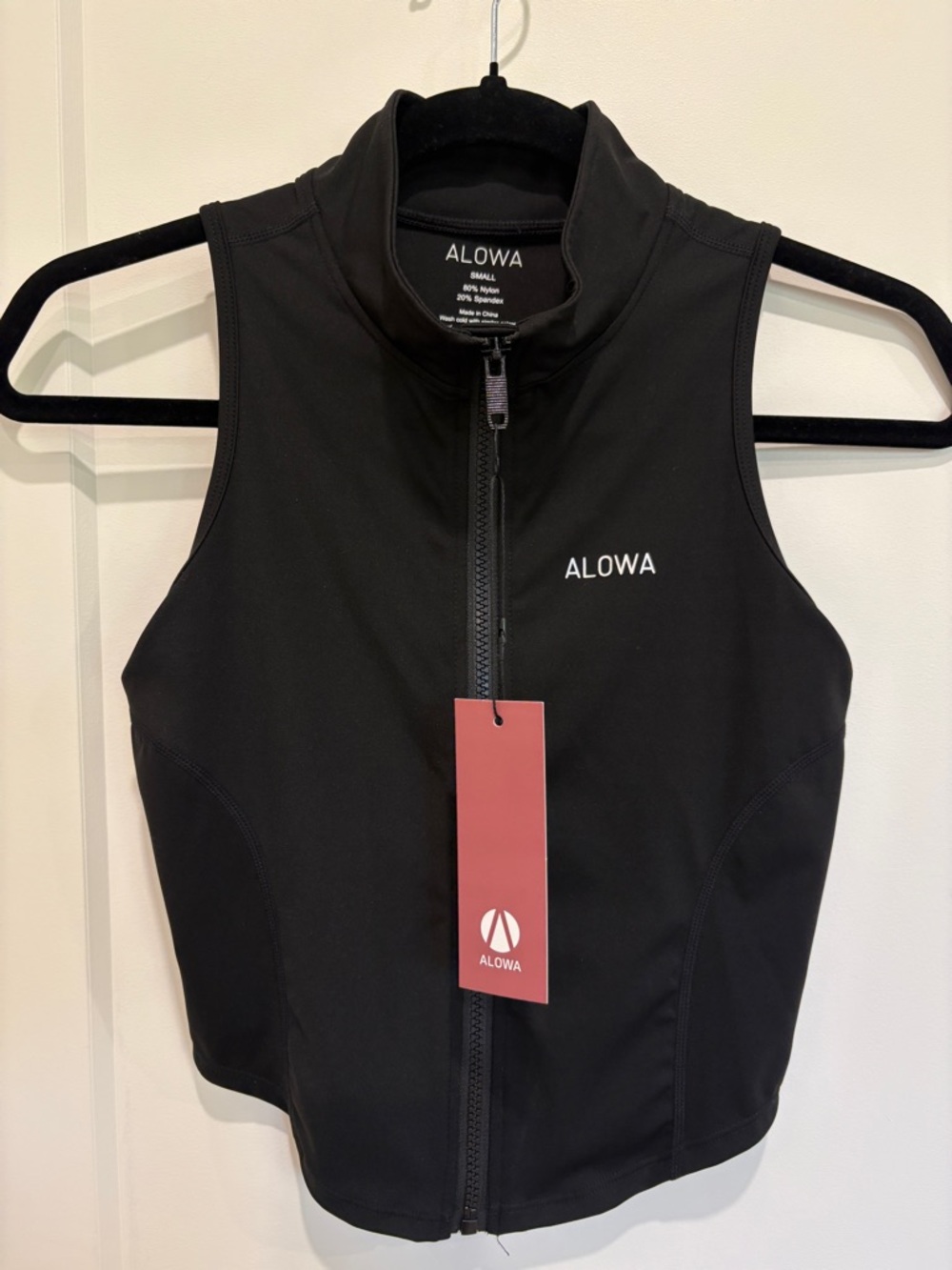 ALOWA Black Zip Sport Crop Vest